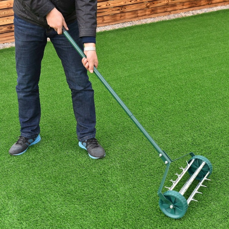 Aerator wertykulator z kolcami do trawy