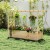Duża pergola do sadzenia roślin z kratką i daszkiem