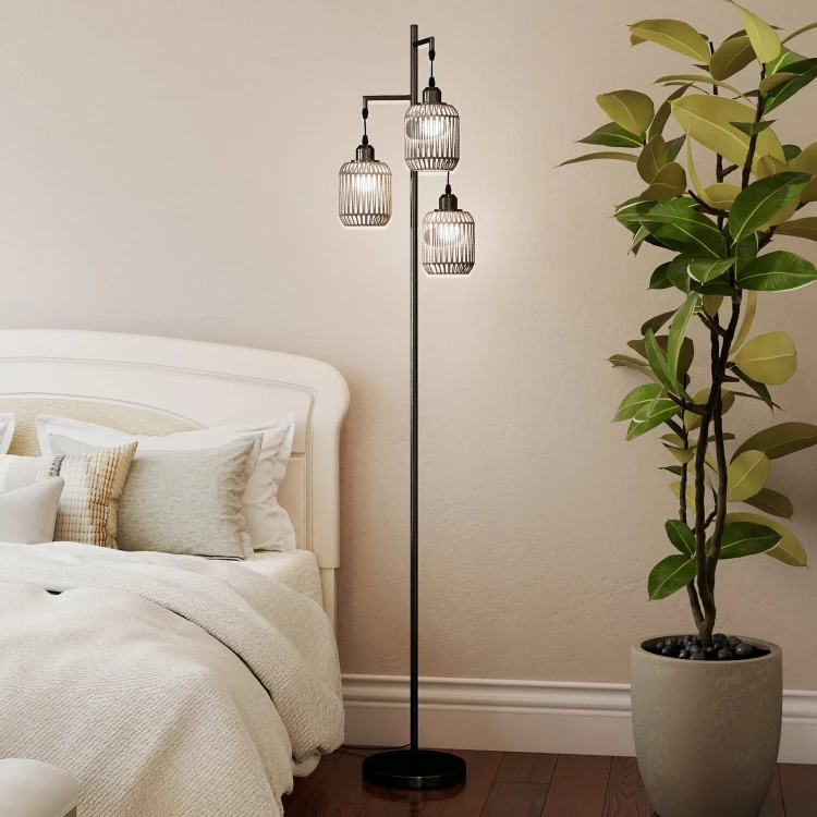 Lampa podłogowa z 3 abażurami czarna