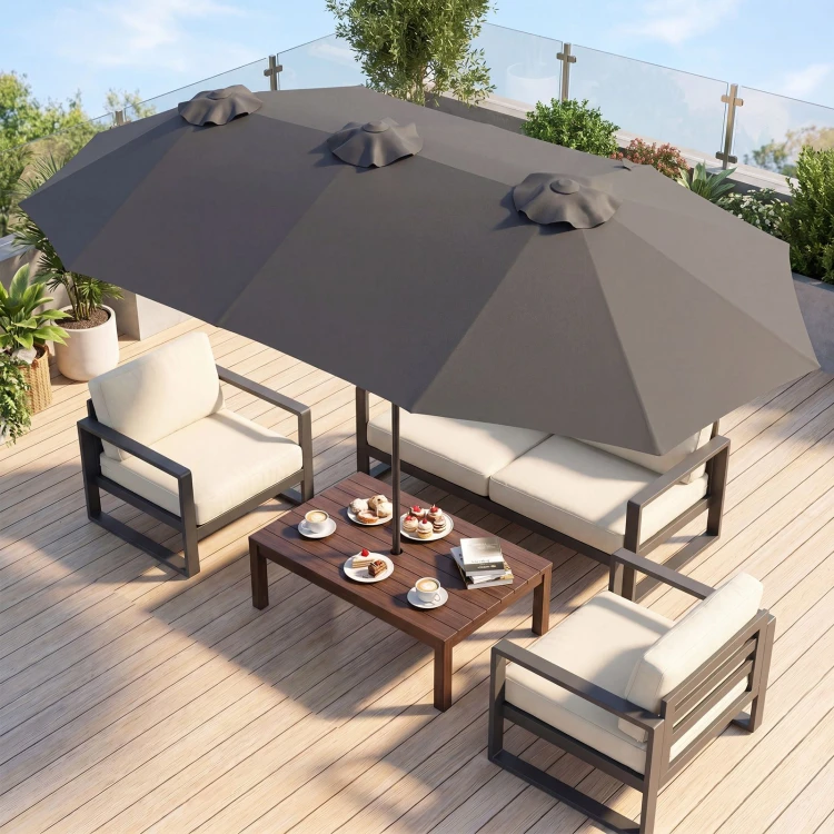 Szeroki parasol ogrodowy