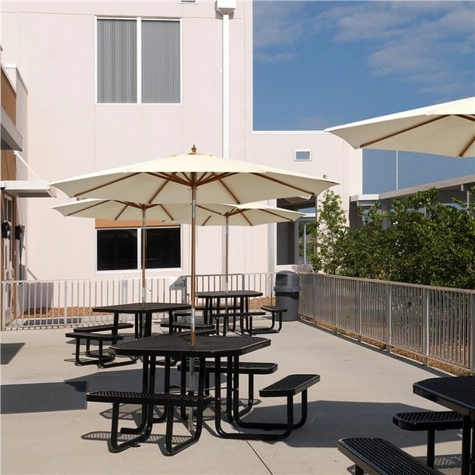 Parasol ogrodowy na balkon i taras 300 cm