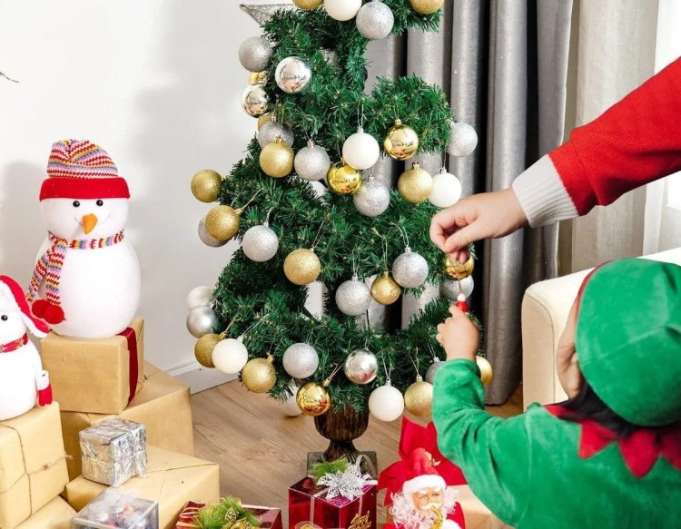 Choinka sztuczna 120cm w doniczce spirala 150 lampek LED