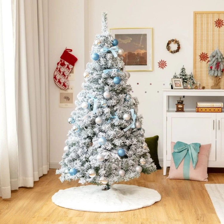 Ośnieżona choinka sztuczna sosna z ozdobami i światłami LED 150 cm